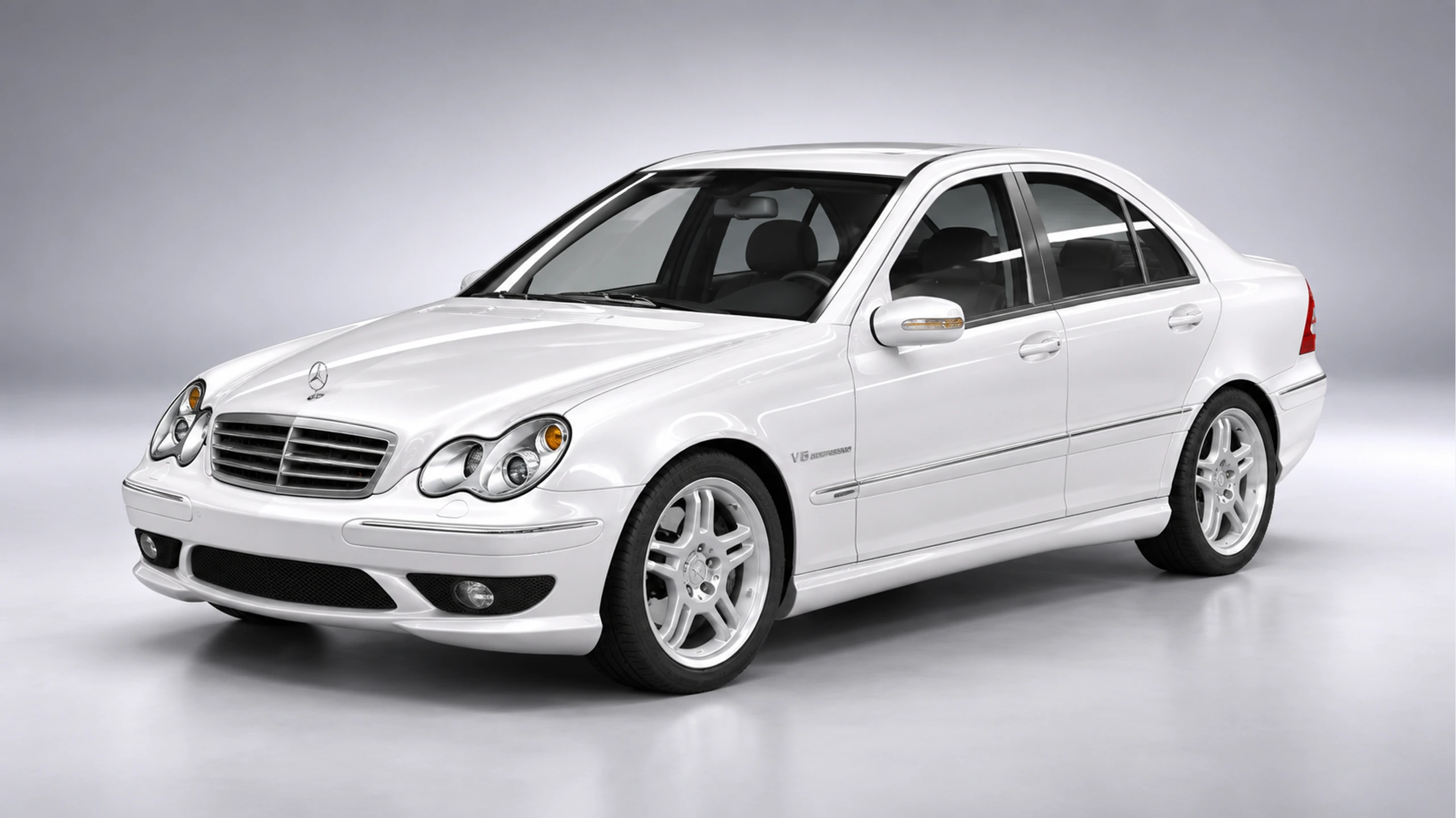 Mercedes-Benz C32 AMG