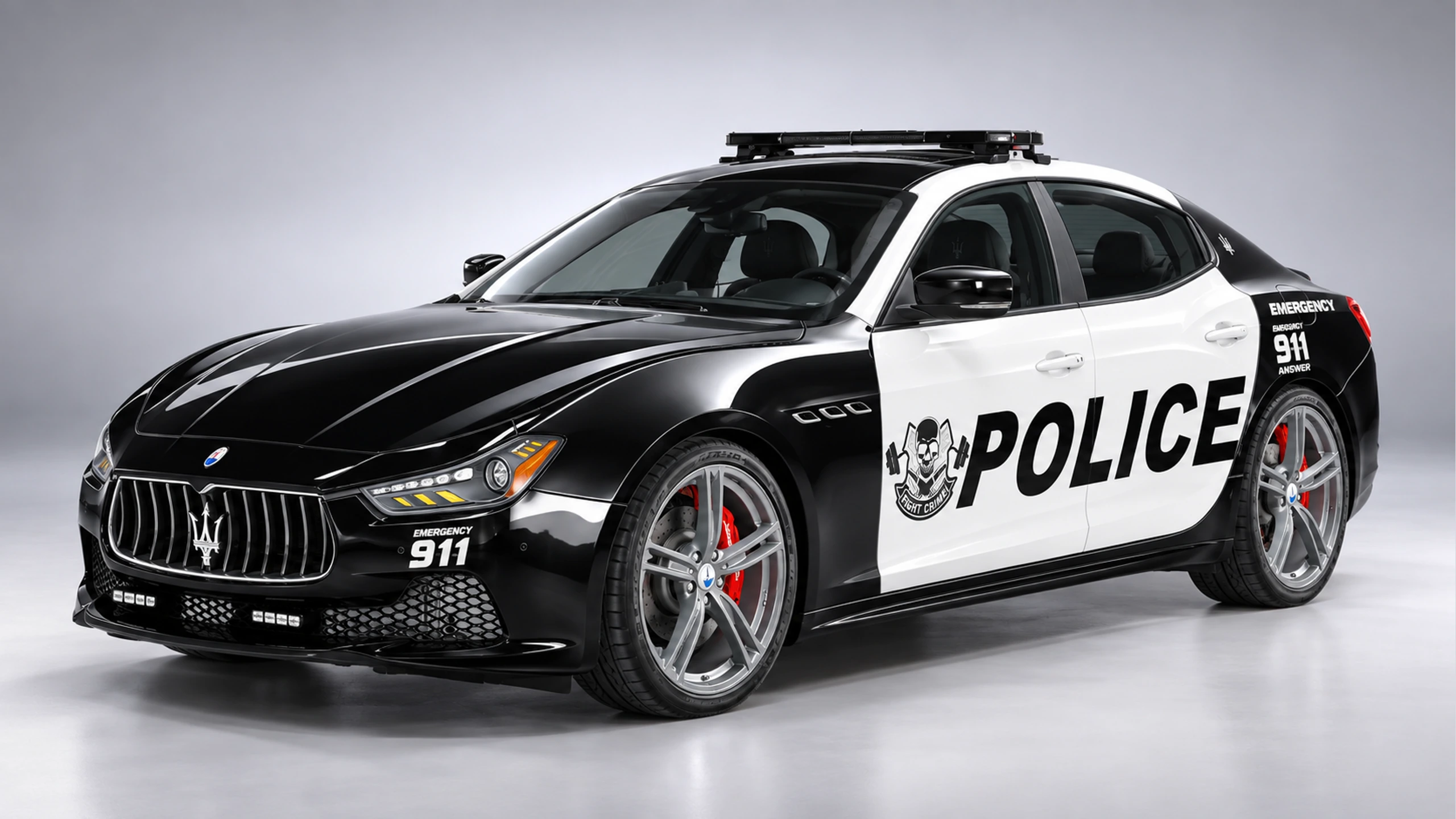 Click to view fullscreen Maserati Ghibli Police