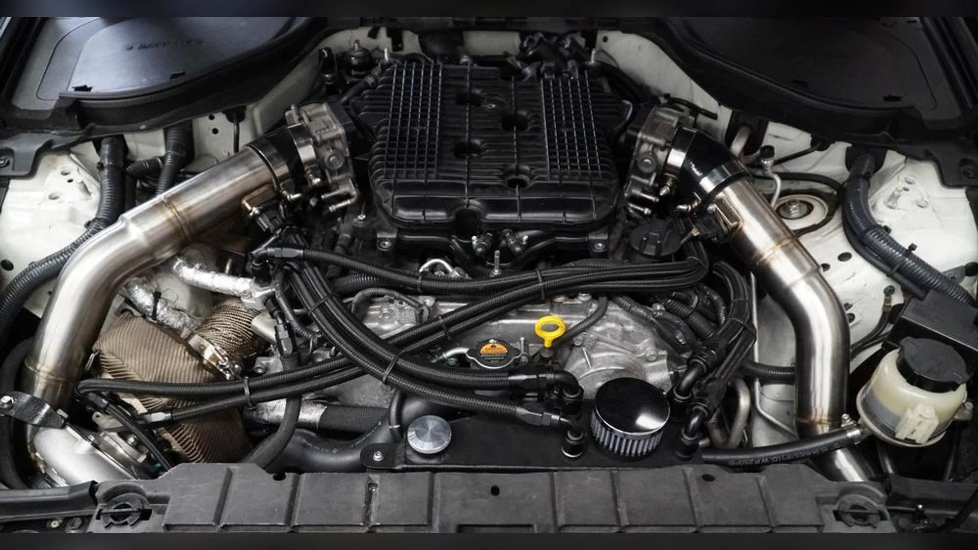 Bấm để xem toàn màn hình Nissan VQ37VHR Turbo Engine Sound