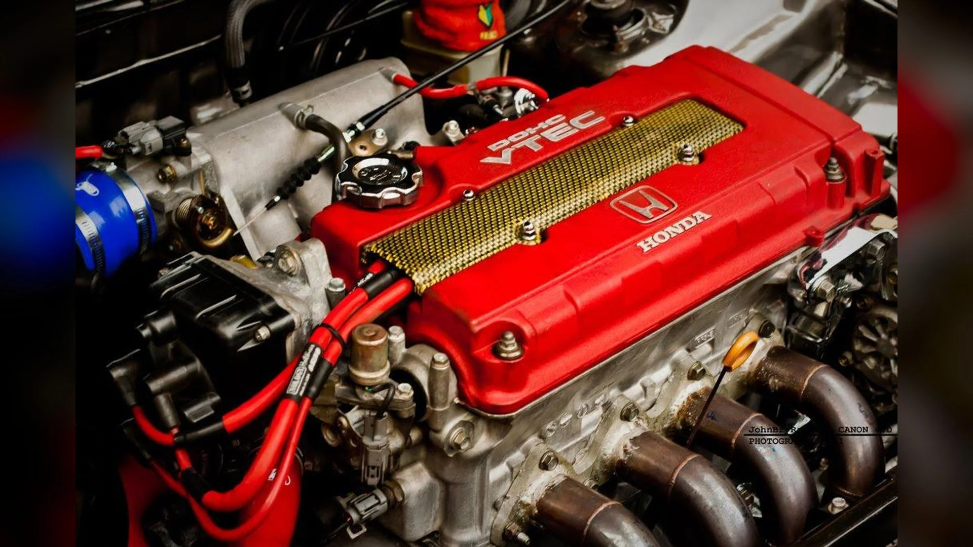 Bấm để xem toàn màn hình Honda B18C Type R I4 Engine Sound
