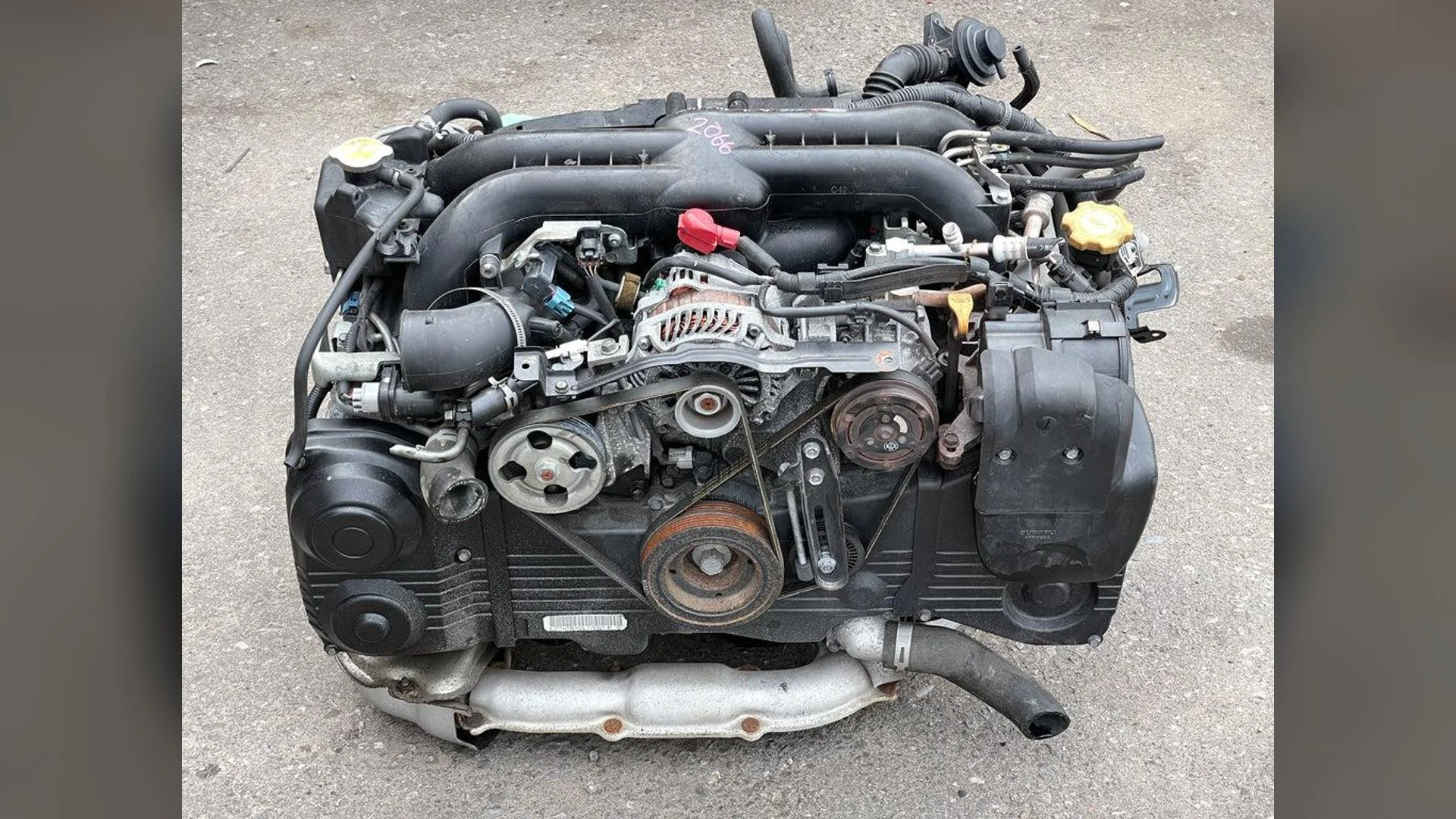 Bấm để xem toàn màn hình Subaru Legacy EJ255 F4 Engine Sound