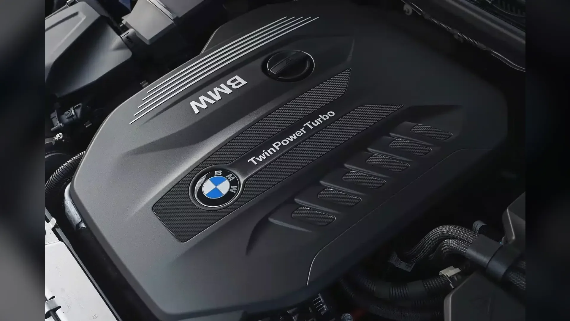 Bấm để xem toàn màn hình BMW 330d B57 Diesel Engine Sound