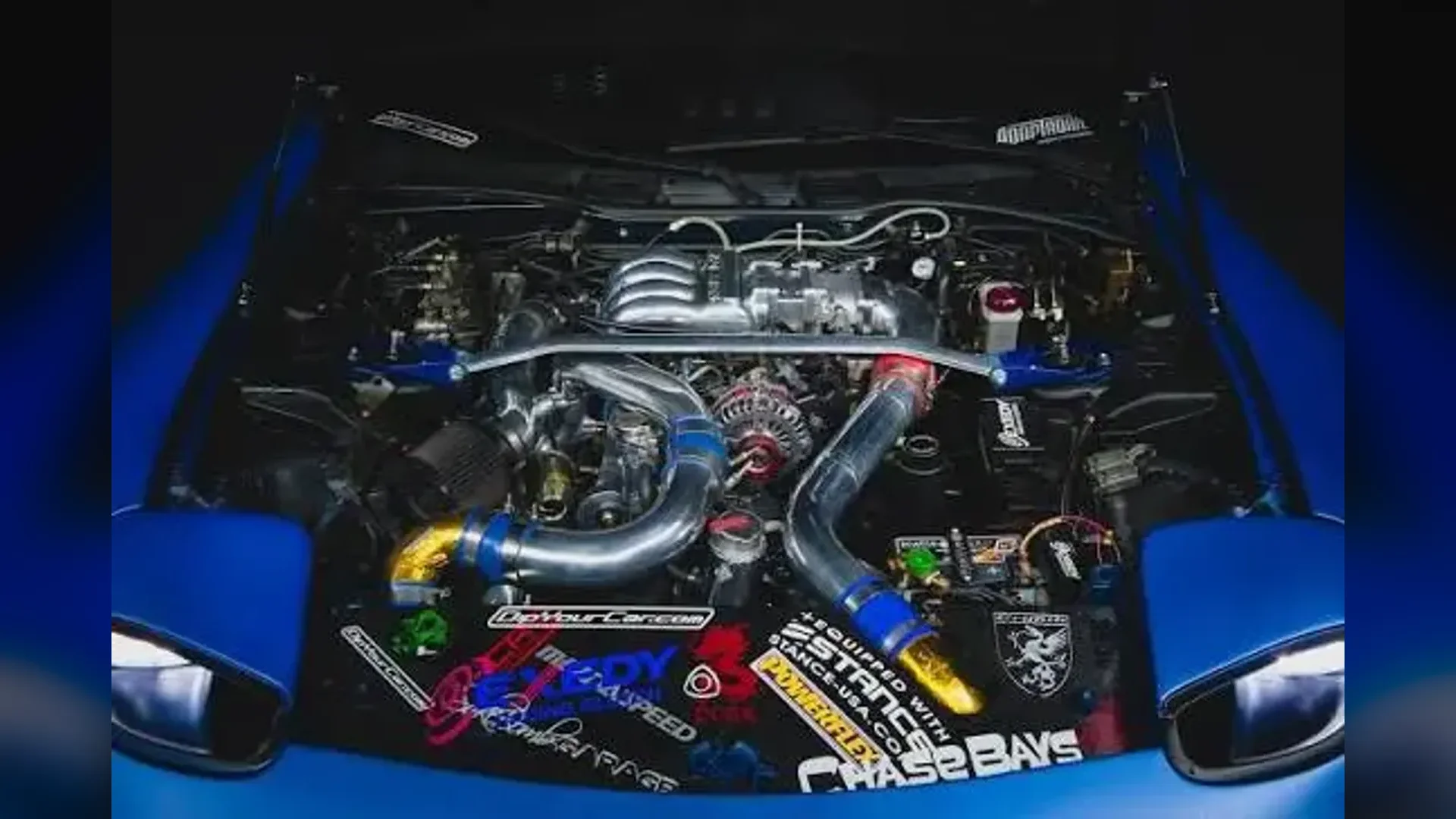 Bấm để xem toàn màn hình Tuned Mazda RX-7 FD Engine Sound
