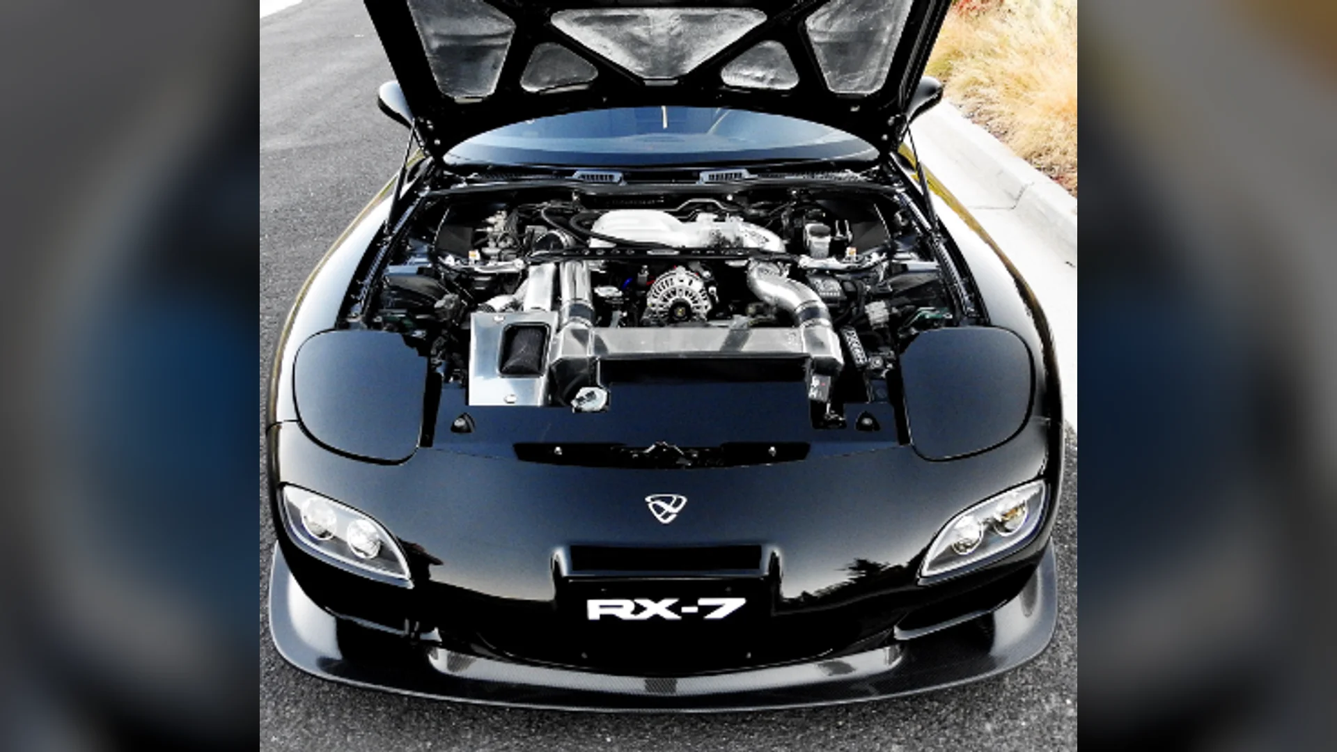 Bấm để xem toàn màn hình Mazda RX-7 13B-REW Engine Sound