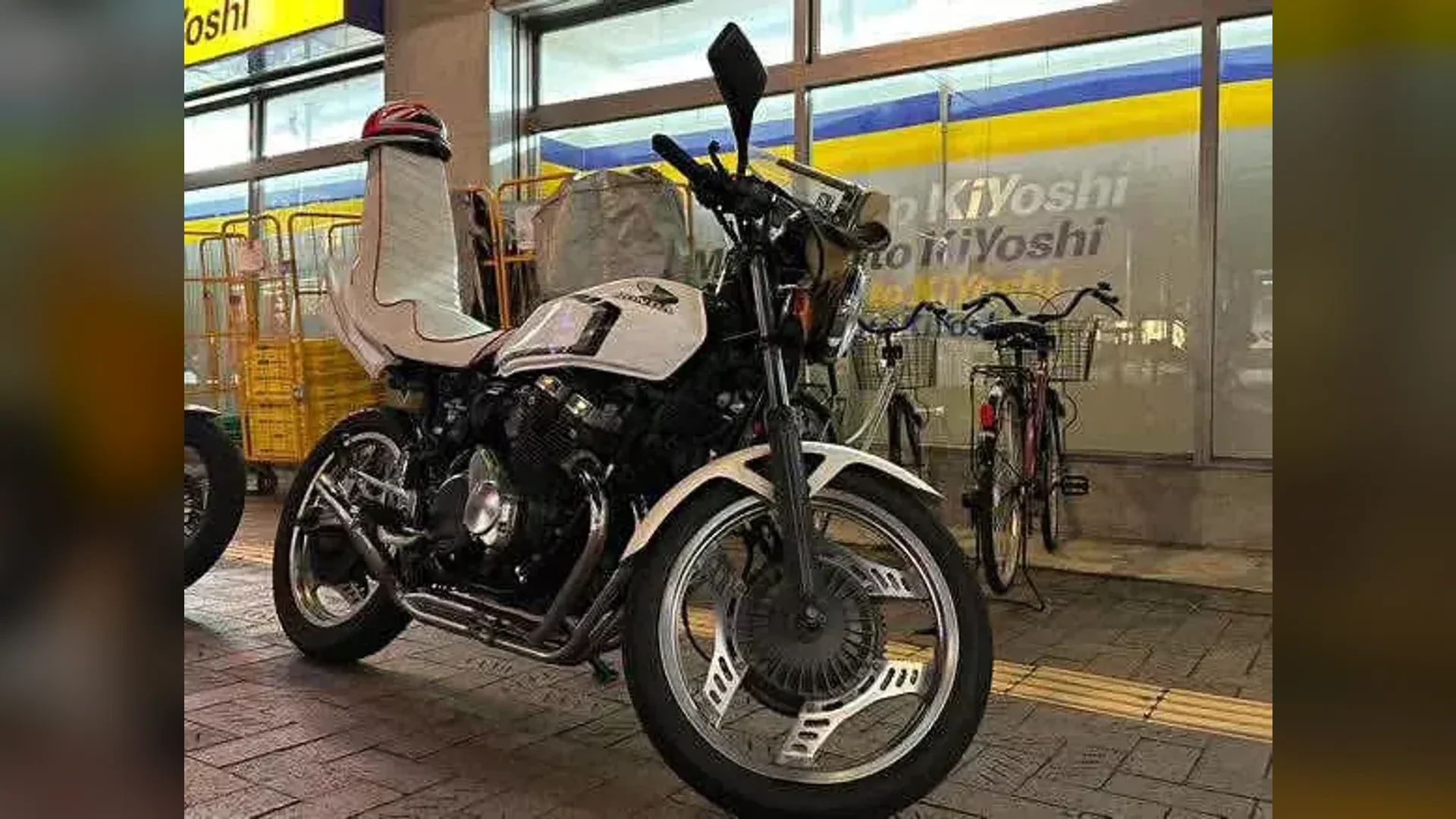 Honda CBX400F Straight Pipe i4 Engine Sound