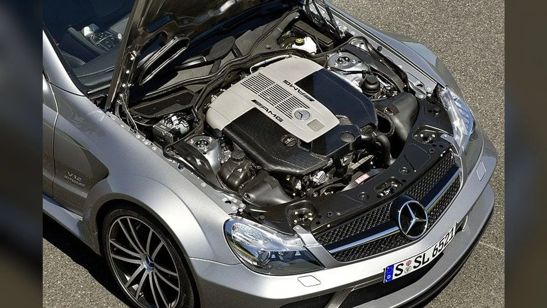 Mercedes-Benz V12 M275 Engine Sound