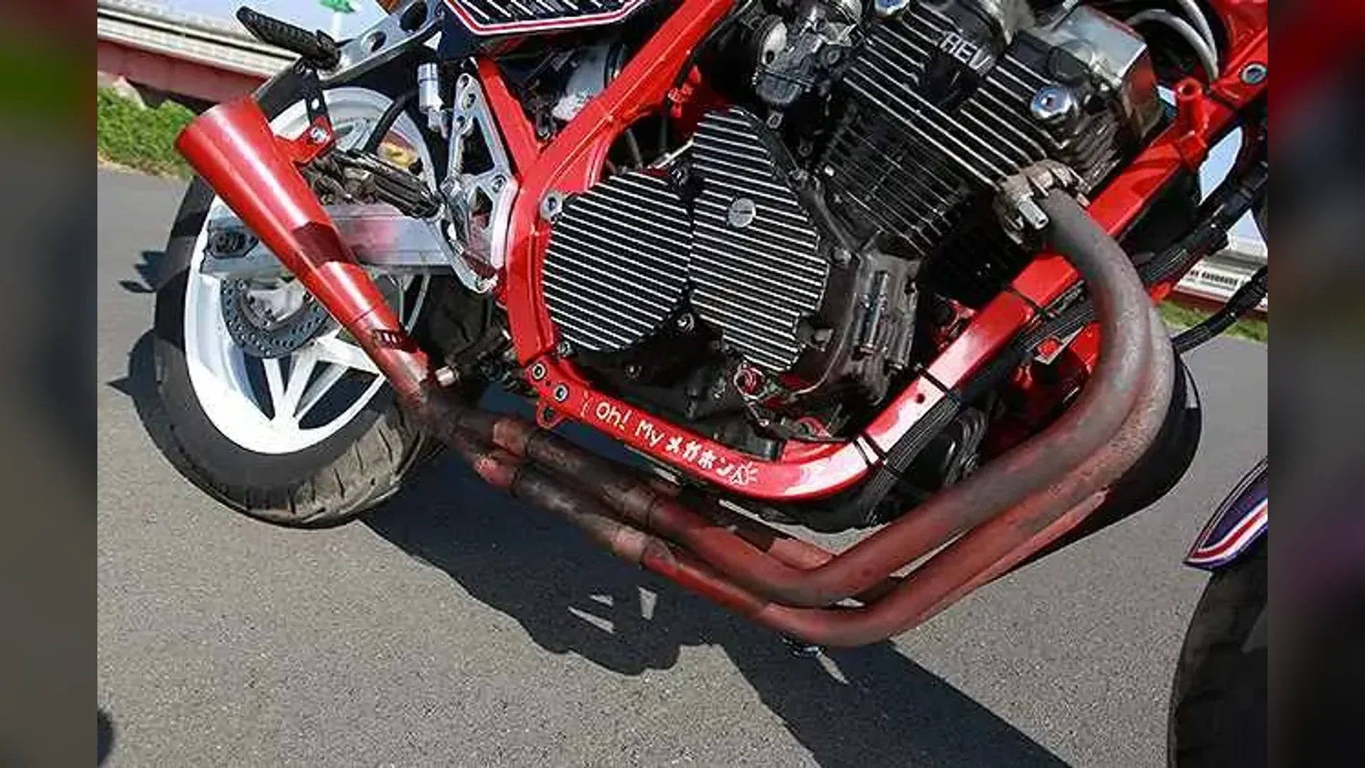 Honda CBR400F Straight Pipe Megaphone84 I4 - Engine Sound