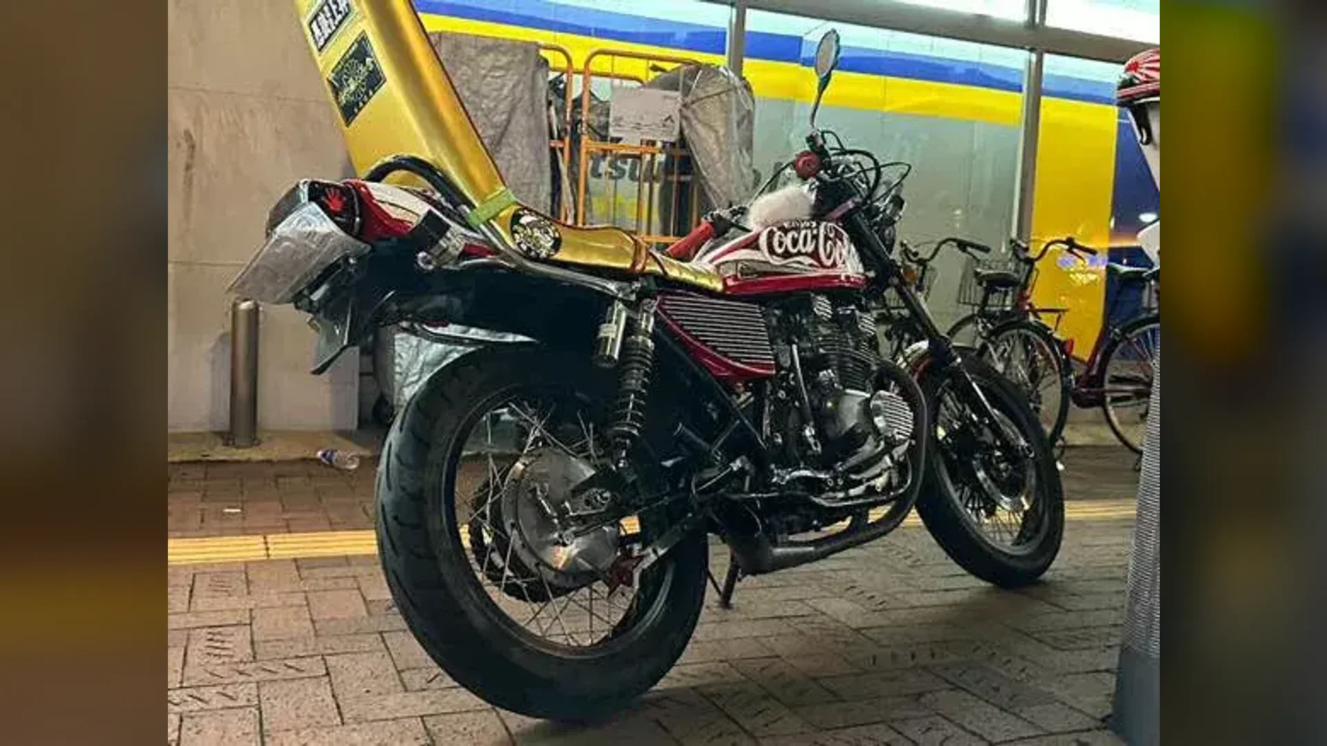 Bấm để xem toàn màn hình Suzuki GS400E Straight Pipe i2 Engine Sound