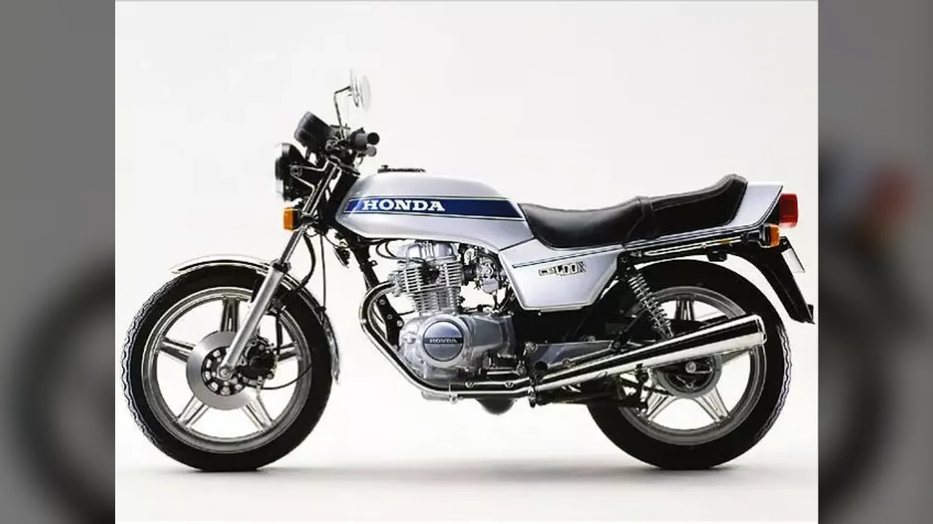 Bấm để xem toàn màn hình Honda CB250N i2 Engine Sound
