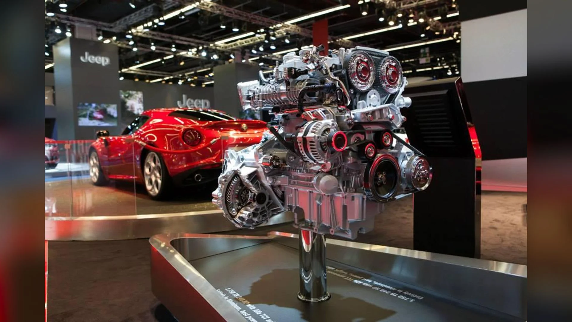 Bấm để xem toàn màn hình Alfa Romeo 4C i4 Engine Sound
