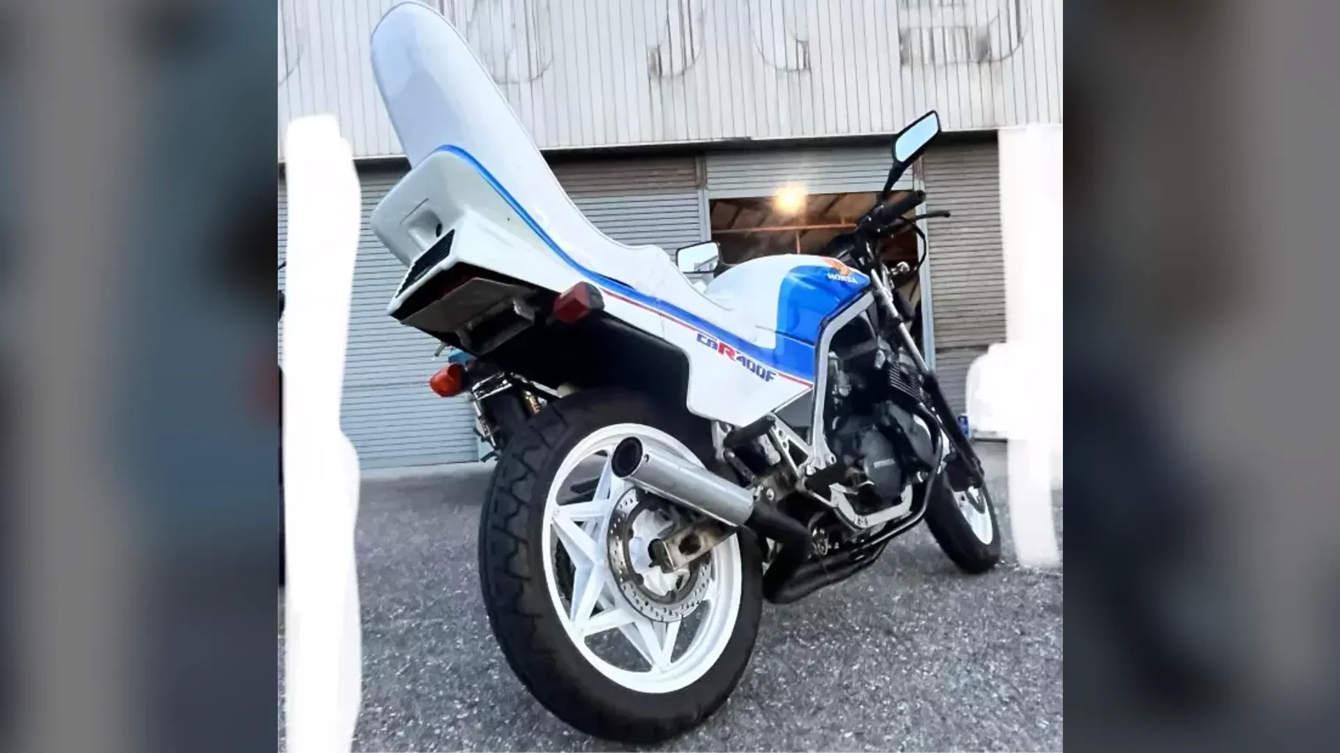 Bấm để xem toàn màn hình Honda CBR400F i4 Engine Sound