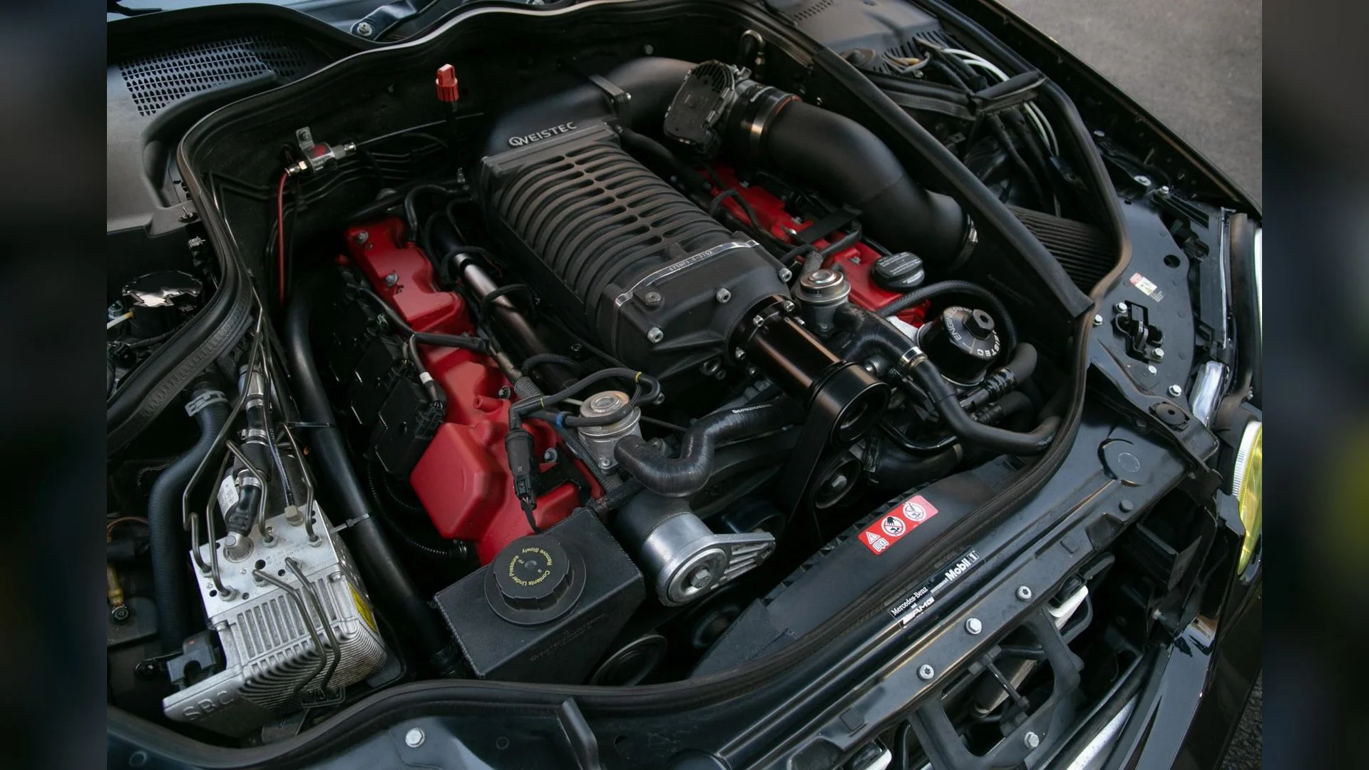 Weistec M113K 5.4L Supercharged V8 Kompressor Engine Sound